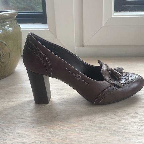 Tod’s Oxford pump - Picture 2 of 4